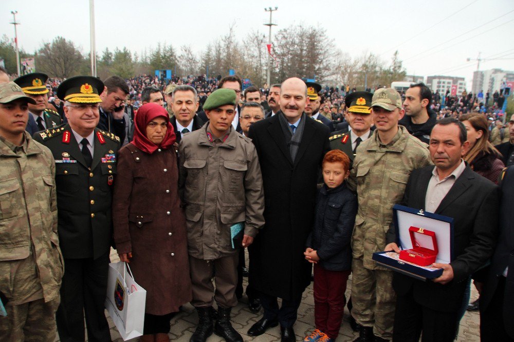 Üçüz Asker Babasına Bakan Soylu Sürprizi