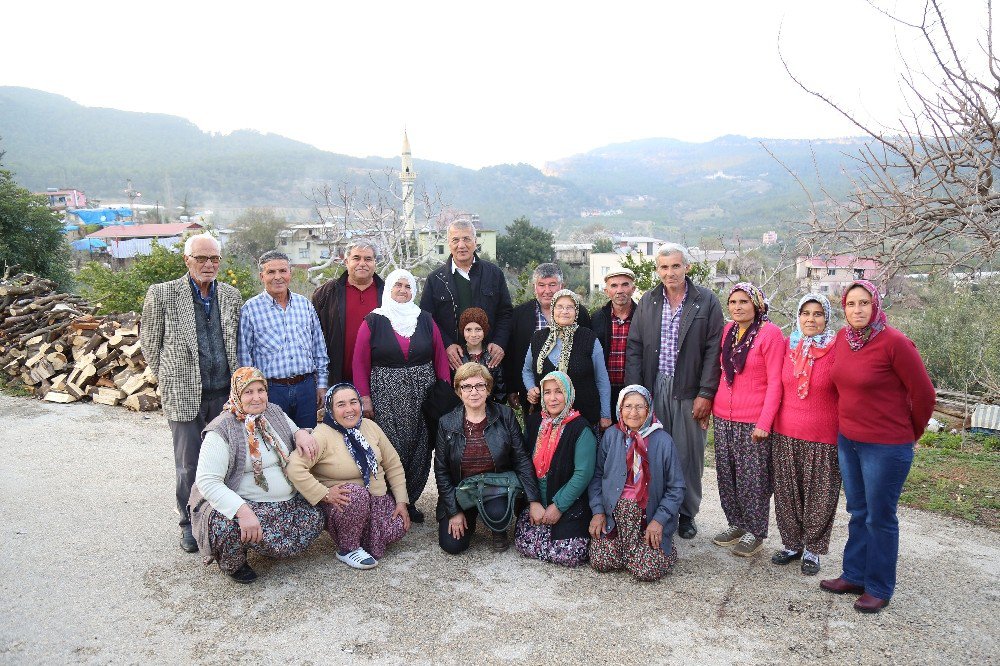 Başkan Tarhan, Köylü Kadınların Konuk Oldu