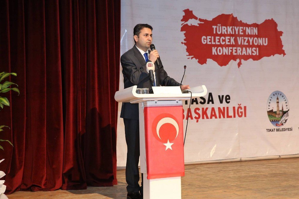 Tokat’ta “Yeni Anayasa Ve Cumhurbaşkanlığı Sistemi” Konferansı