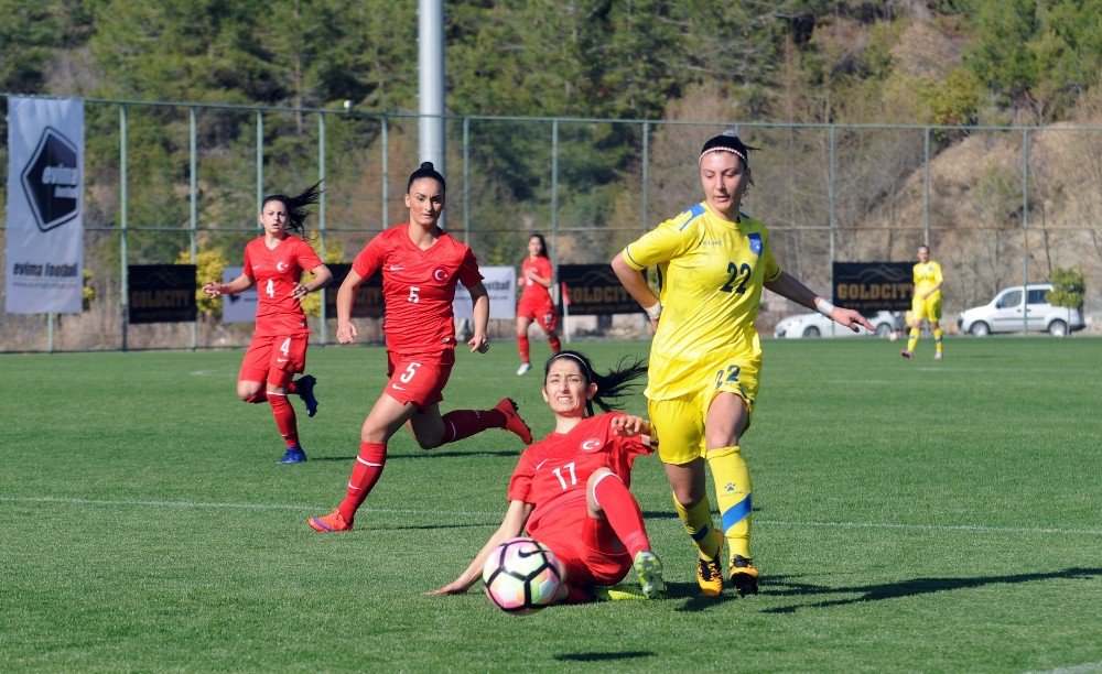 Türkiye, İkinci Maçında Kosova’yı 4-2 Yendi