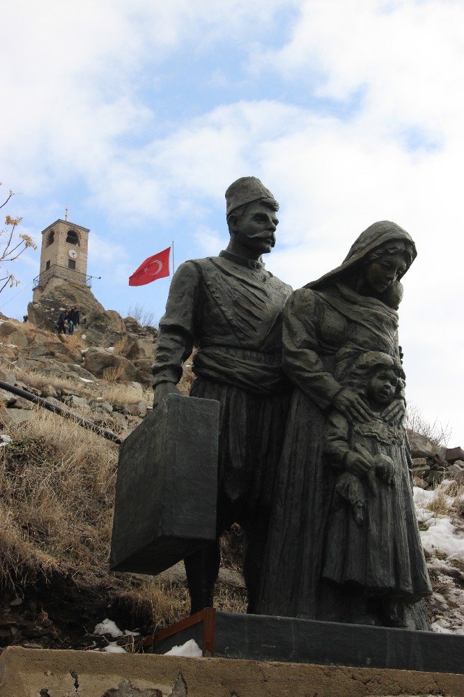 Türkiye’nin İlk Açık Hava Heykel Müzesi Sivrihisar’da Sergileniyor