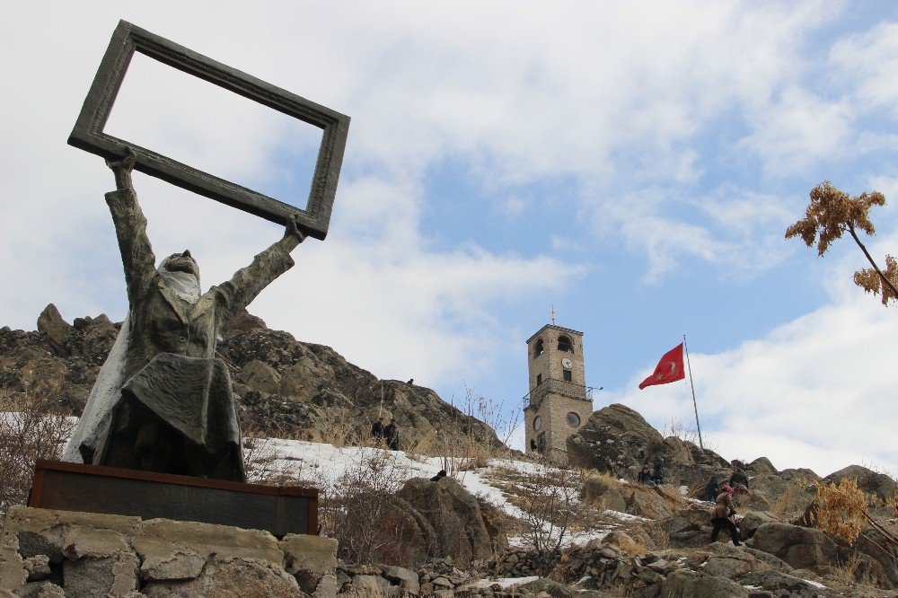 Türkiye’nin İlk Açık Hava Heykel Müzesi Sivrihisar’da Sergileniyor