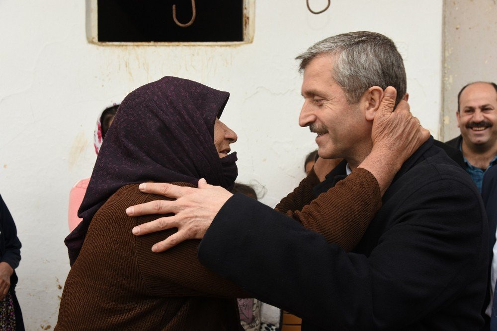 Belediye Başkanı Mehmet Tahmazoğlu, Yeni Mahalleleri Ziyaret Etti