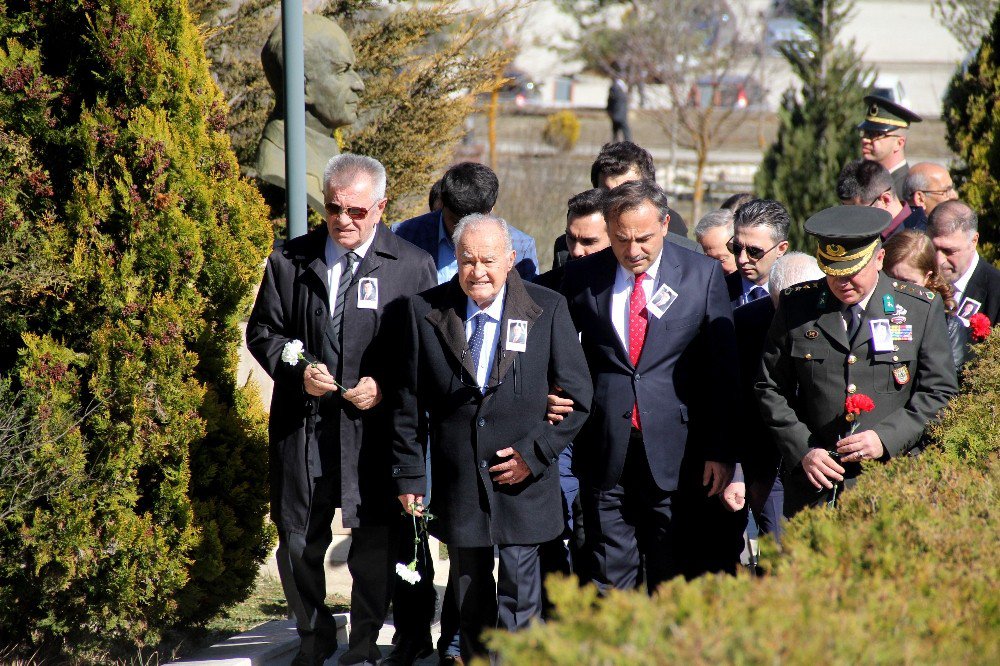 Hayırsever İş Adamı İzzet Baysal Ölümünün 17. Yılında Dualarla Anıldı