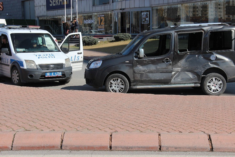 Kayseri’de Trafik Kazası: 1 Yaralı