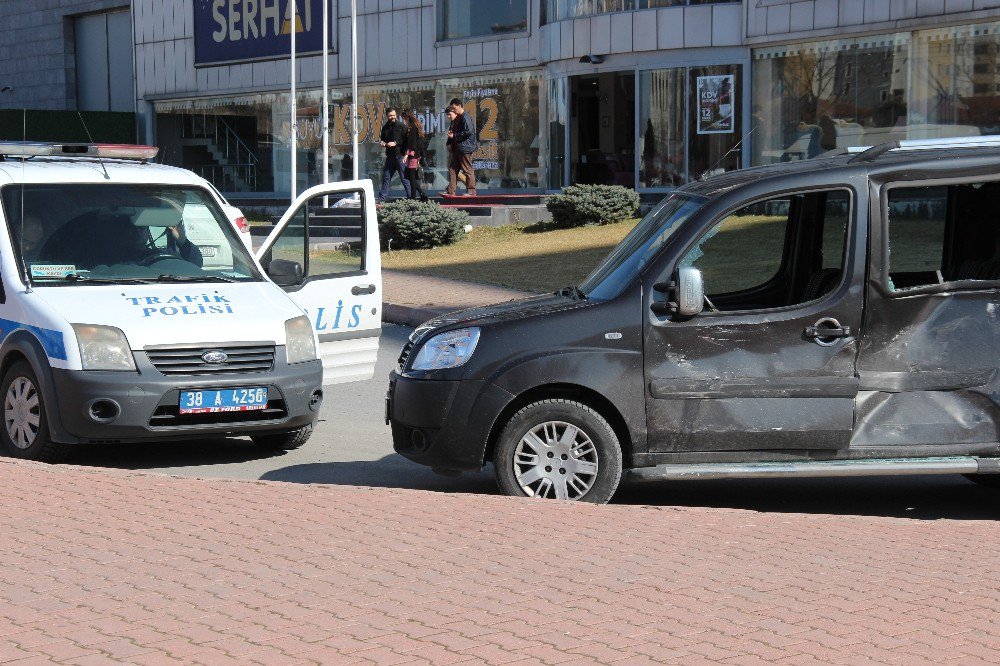 Kayseri’de Trafik Kazası: 1 Yaralı