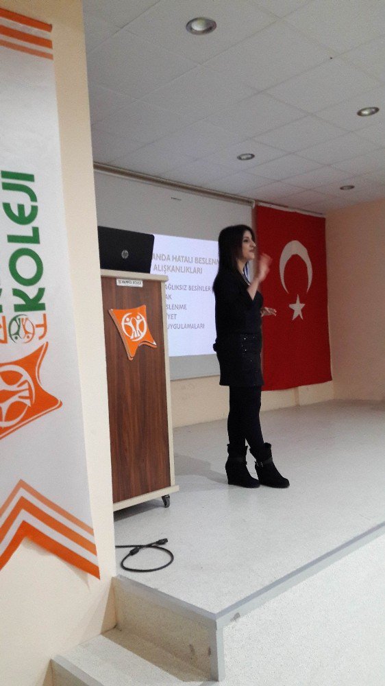 Medicana’dan Öğrencilere Enfeksiyon Ve Sağlıklı Beslenme Semineri