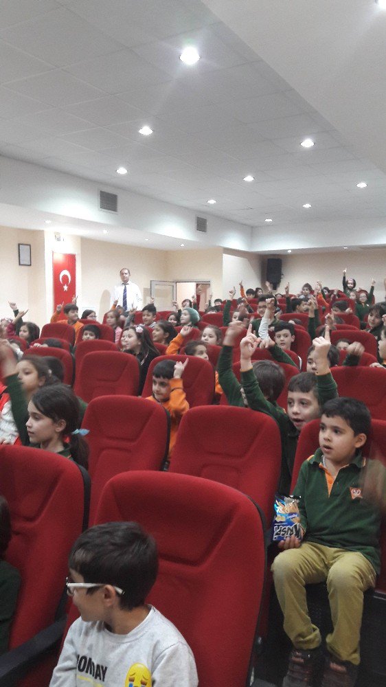 Medicana’dan Öğrencilere Enfeksiyon Ve Sağlıklı Beslenme Semineri