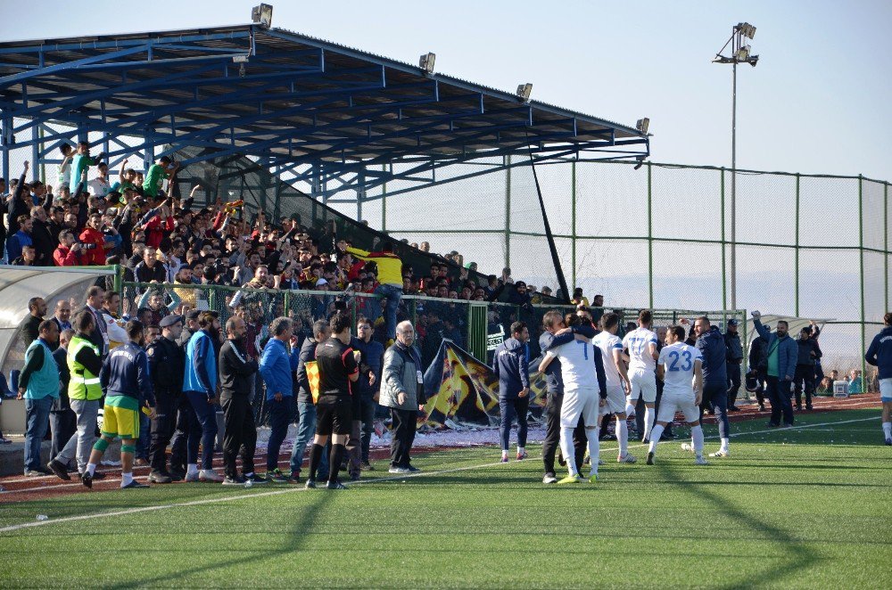 Yeşilyurt Belediyespor Şampiyonluğa Göz Kırptı