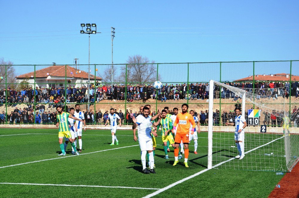 Yeşilyurt Belediyespor Şampiyonluğa Göz Kırptı