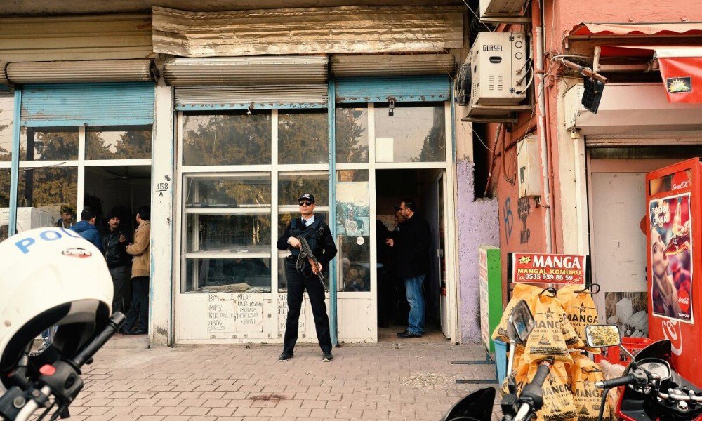 Adana Polisi Yasa Dışı Bahisçilere Göz Açtırmıyor