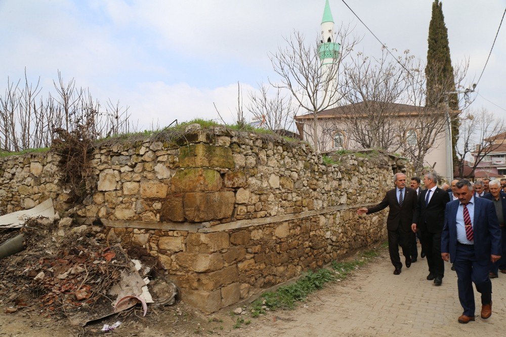 Büyükbalıklı’ya Meydan Ve Cami