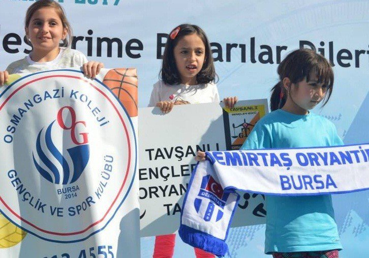 Tavşanlı Gençler Gücüspor, Bursa’dan Birincilikle Döndü