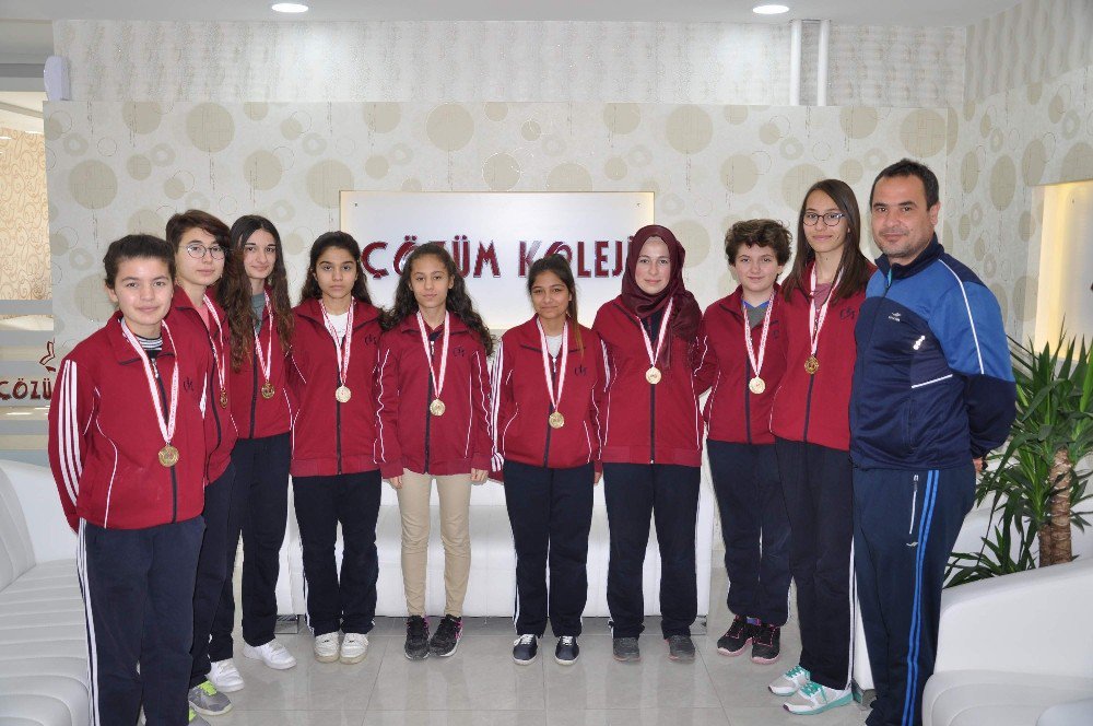 Yozgat Çözüm Fen Lisesi, Yıldız Kızlar Basketbol Müsabakalarında Yarı Finale Çıktı