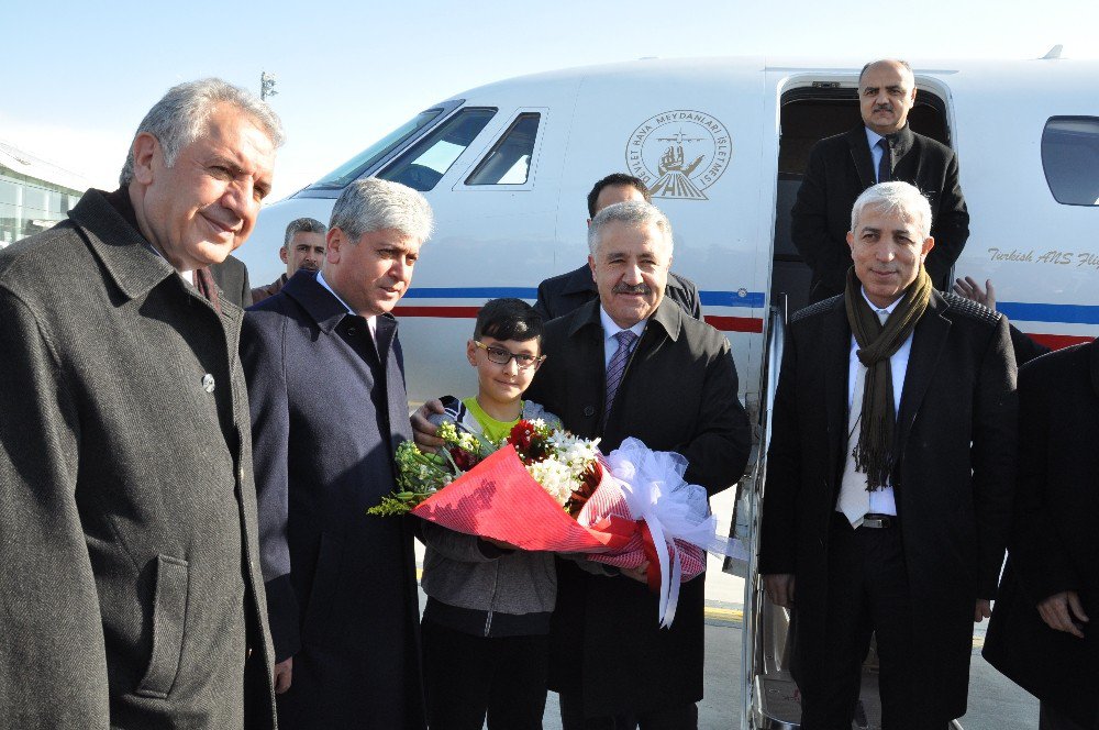 Bakan Arslan, Digor’da Halka Seslendi