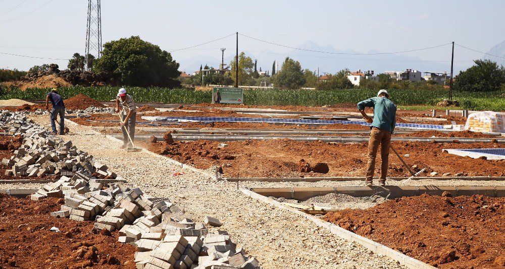 Döşemealtı Belediyesi’nden 8 Yeni Park