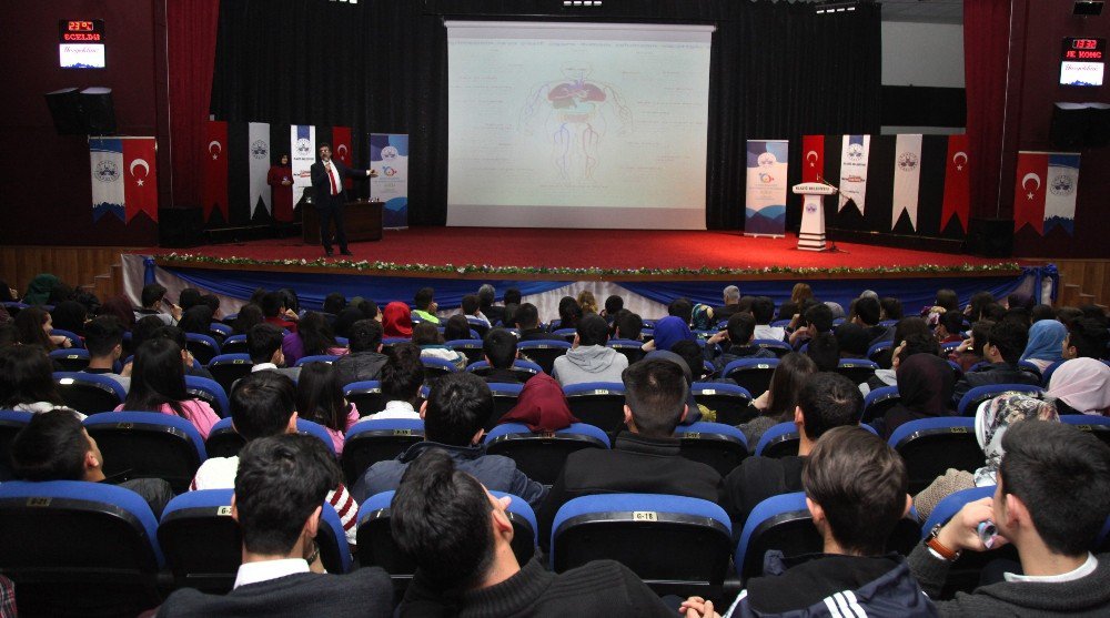 Elazığ’da Öğrencilere Madde Bağımlılığı Semineri Verildi