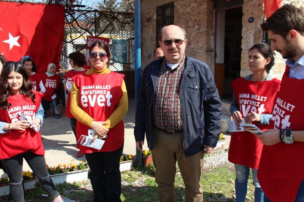 Foça Ak Parti Referandum Ofisiyle 16 Nisan’a Hazır