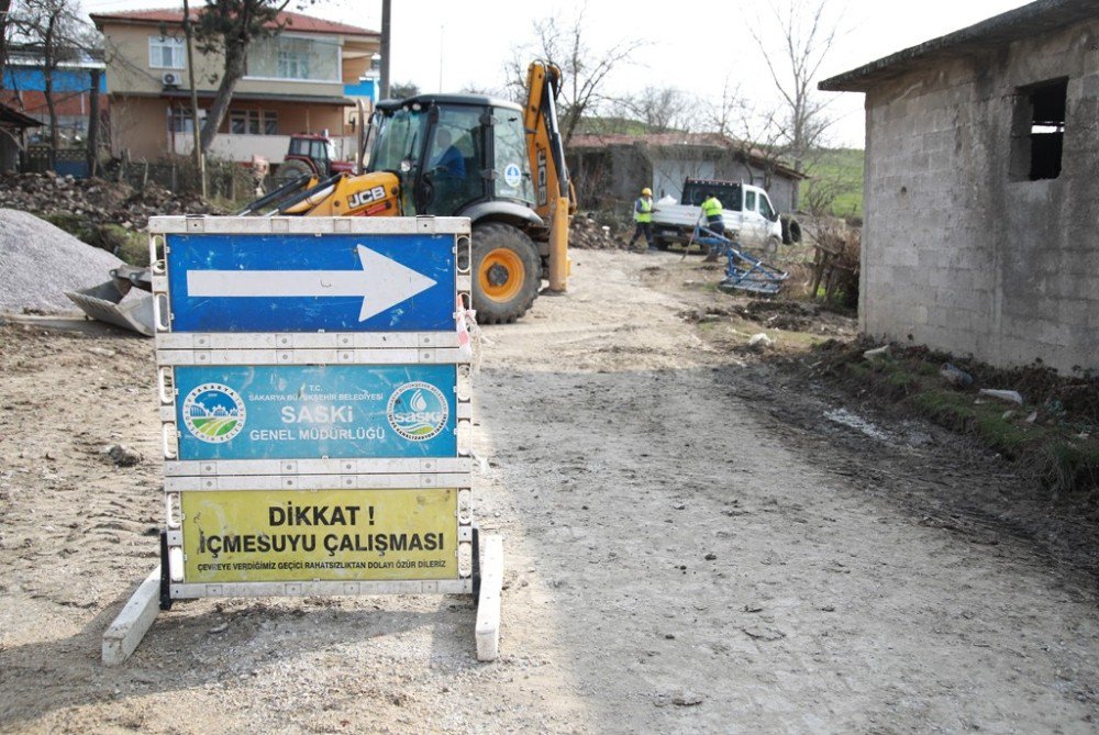 Kaynarca’da Bir Mahalle Daha Göl Suyu İle Buluşuyor