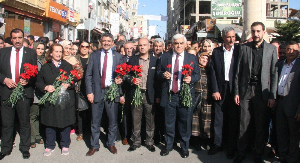 Kilis’te Ak Parti’den ’Evet’ Yürüyüşü