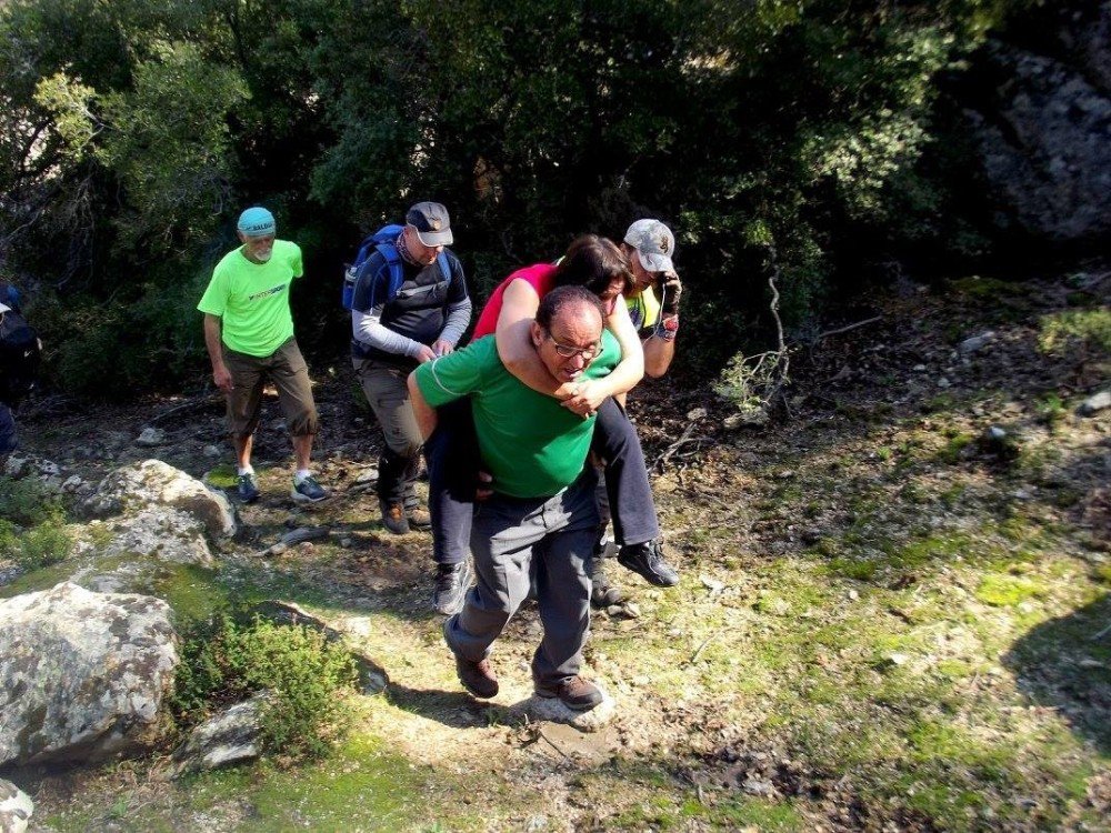 Didimli Öğretmeni Akut Kurtardı