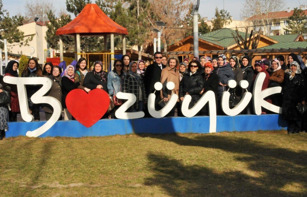 Bozüyük Belediye Başkanı Fatih Bakıcı Hanımlarla Bir Araya Geldi