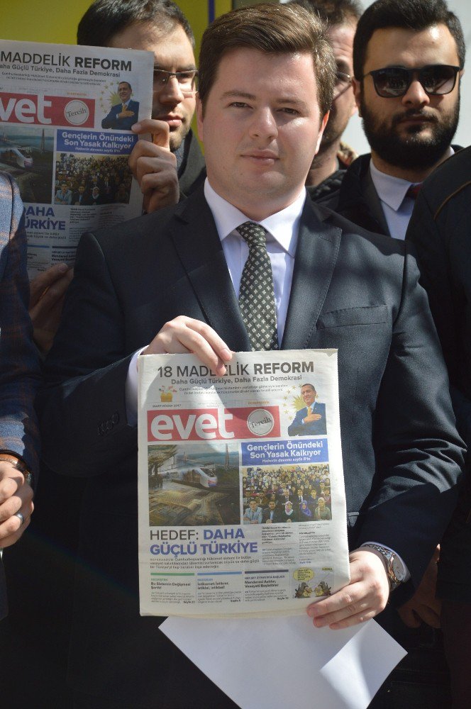 Ak Gençler Kılıçdaroğlu’na ’Evet Gazetesi’ Gönderdi