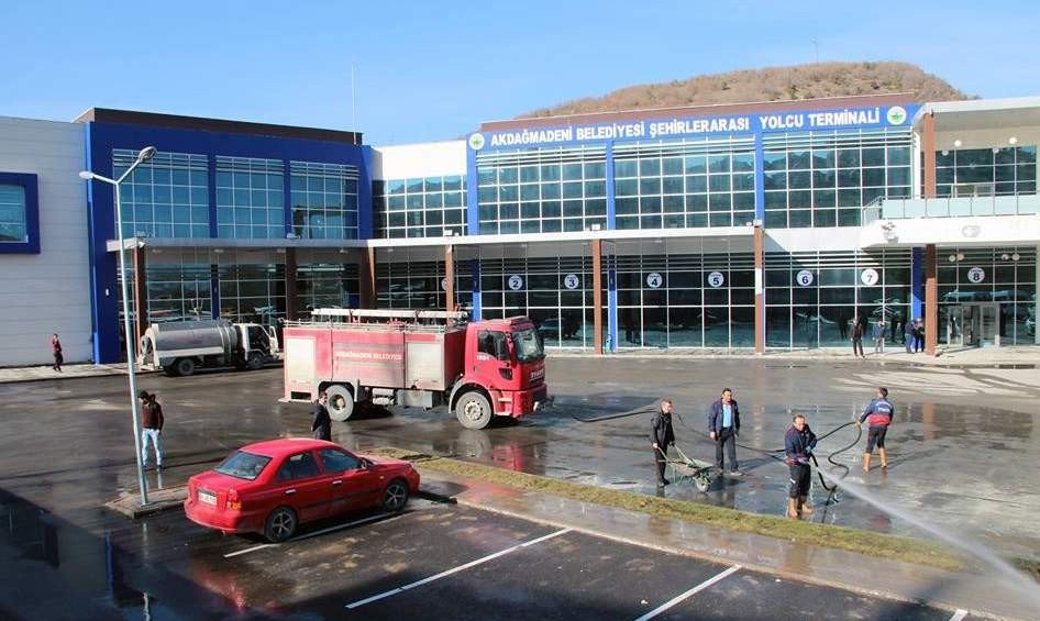 Akdağmadeni Belediyesi Bahar Temizliğine Başladı