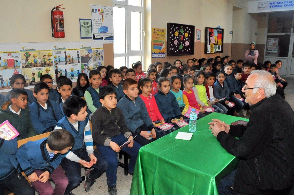 Akşehir’de Yazar-öğrenci Buluşmaları Sürüyor