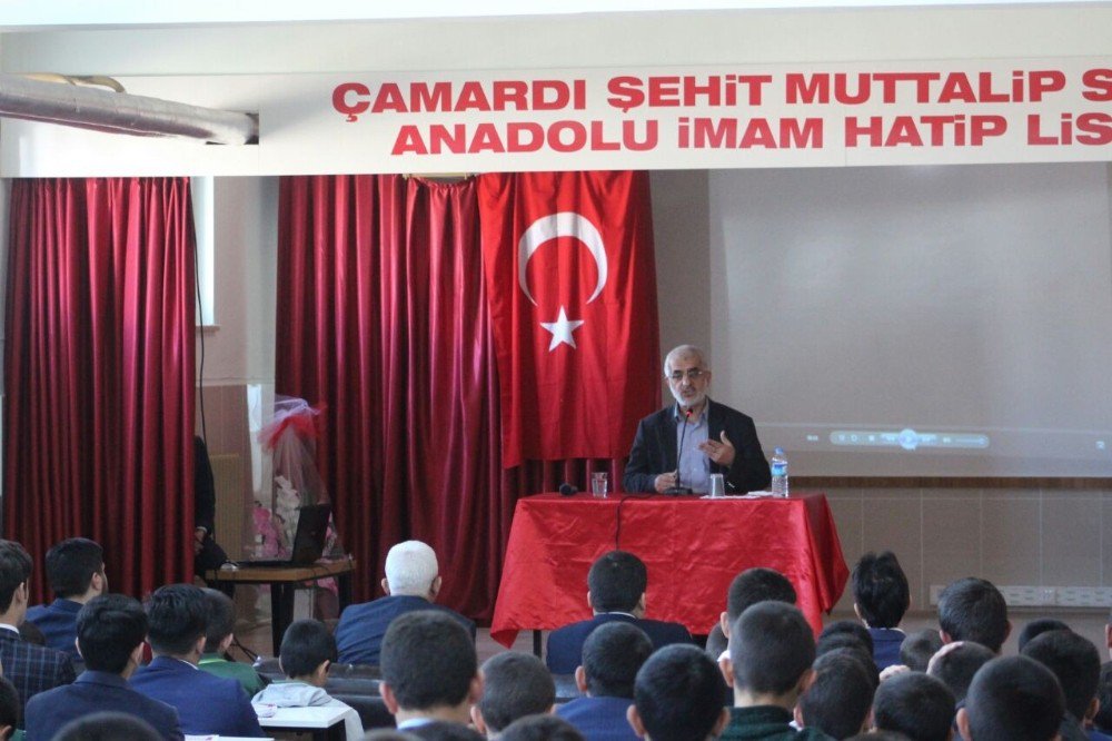 Araştırmacı Yazar Ramazan Kayan;