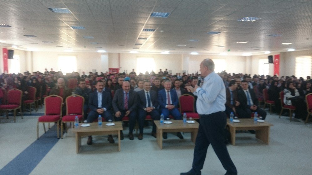 Develi’de ’Hafıza Tekniği Ve Sınav Kaygısı’ Konferansı