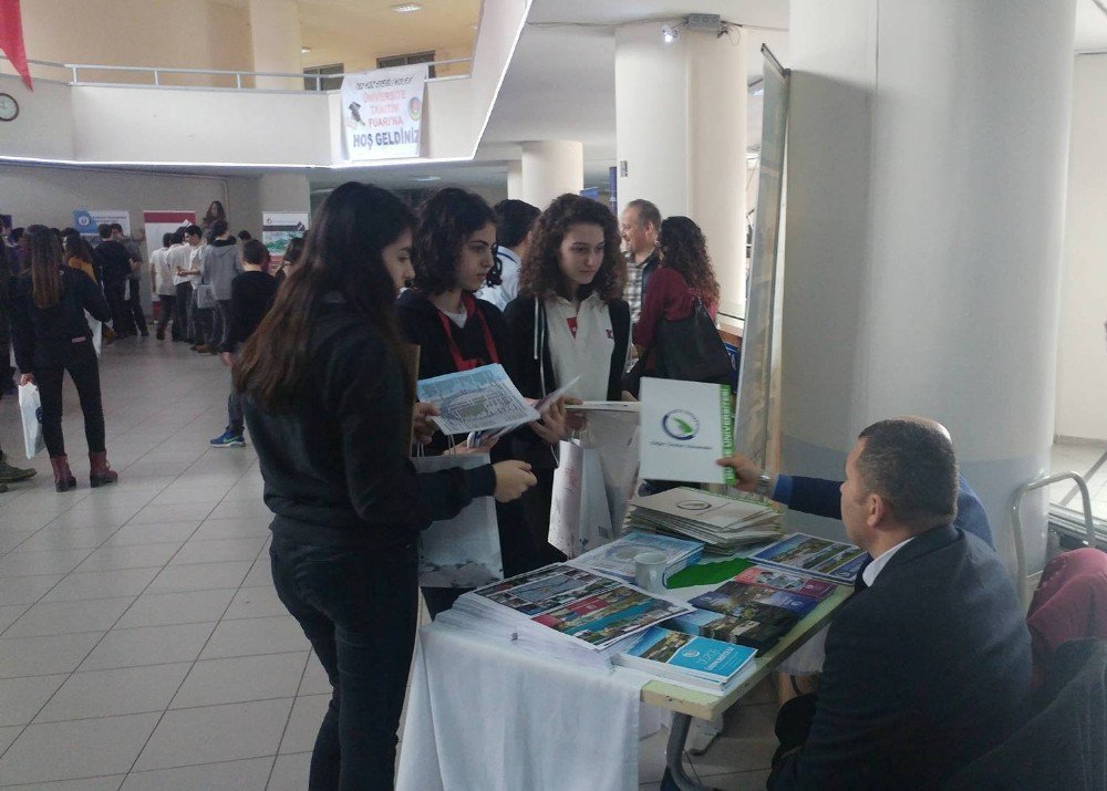 Düzce Üniversitesi Kdz. Ereğli’deki Tanıtım Etkinliğine Katıldı