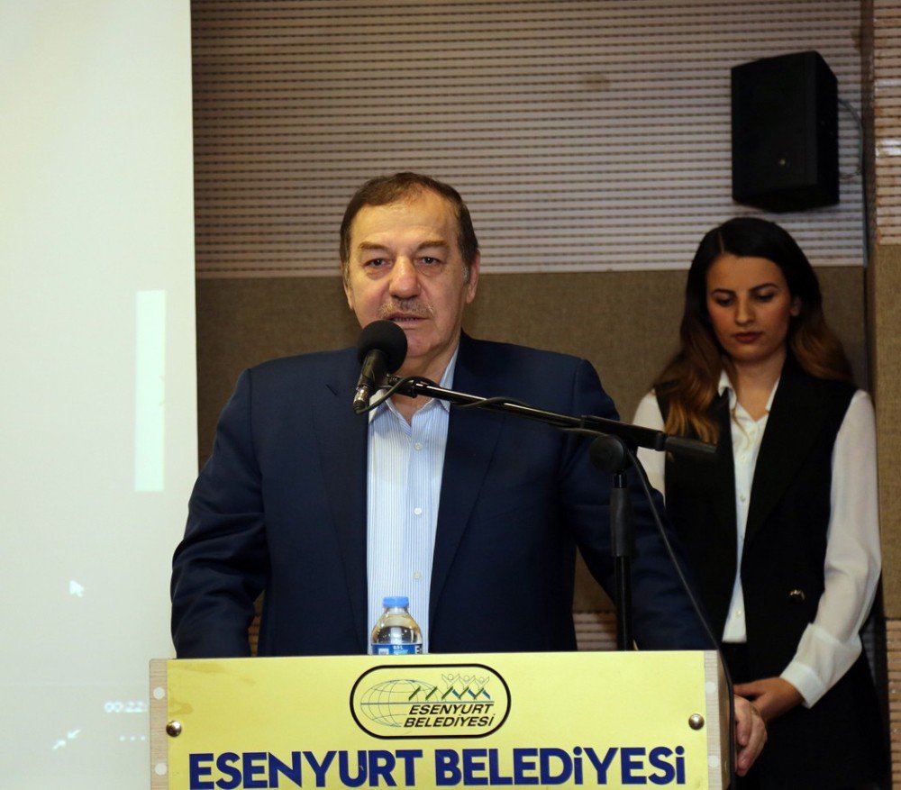 Esenyurt’ta ’En Özel’ Öğrenciler Ayakta Alkışlandı