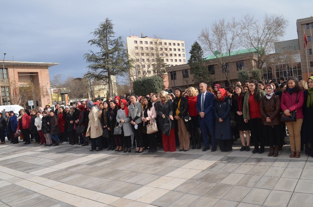 Eskişehir’de 8 Mart Dünya Kadınlar Günü Kutlandı