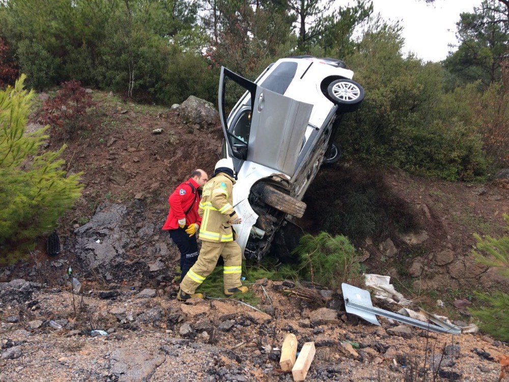 Balıkesir’de Trafik Kazası: 4 Yaralı