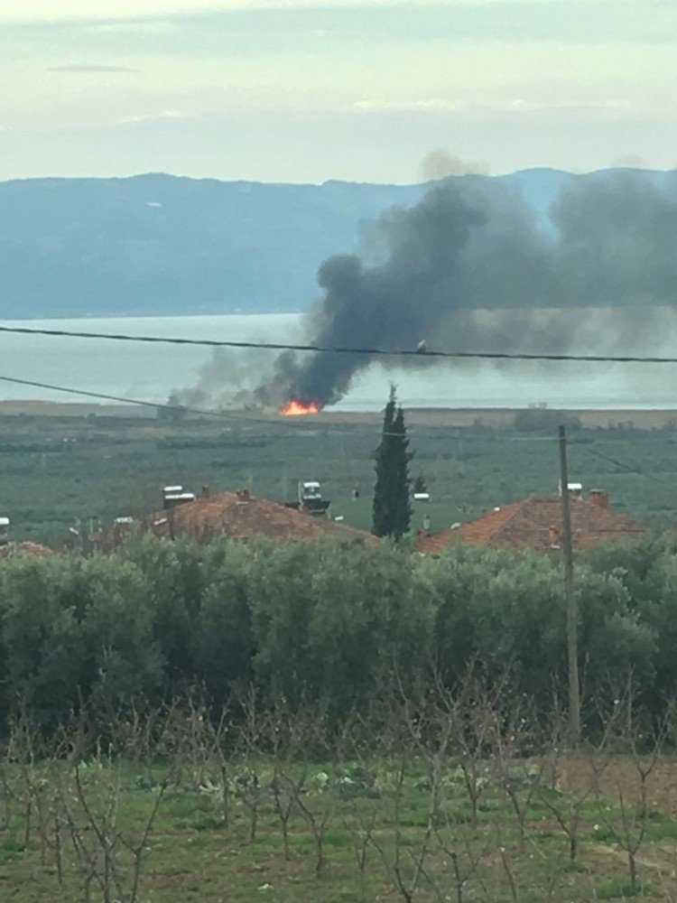 İznik Gölünde Sazlık Yangını