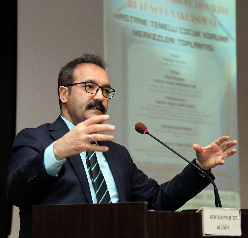 Gaün Rektörü Prof. Dr. Gür: "Bir Gün Bu Mağdurlardan Birisi Bizim Çocuğumuz Olabilir"