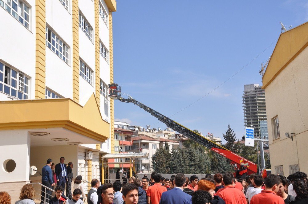 Gaziantep’te Gerçeği Aratmayan Yangın Tatbikatı