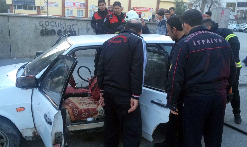 Otomobilde Söndürülmeyen Sigara Yangına Neden Oldu