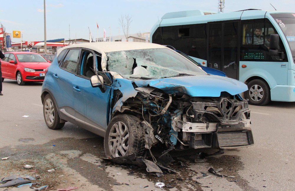 Karabük’te Trafik Kazası: 1’i Ağır 2 Yaralı