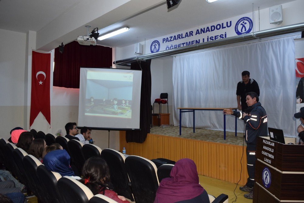 Öğrencilere Ve Kamu Personeline Temel Afet Bilinci Eğitimi Verildi