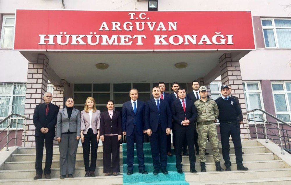 Malatya Valisi Mustafa Toprak’dan Yeni Kaymakama Hayırlı Olsun Ziyareti