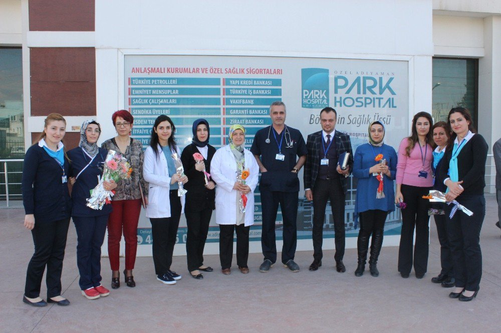 Özel Adıyaman Park Hospital Hastanesi Kadınlar Gününü Unutmadı