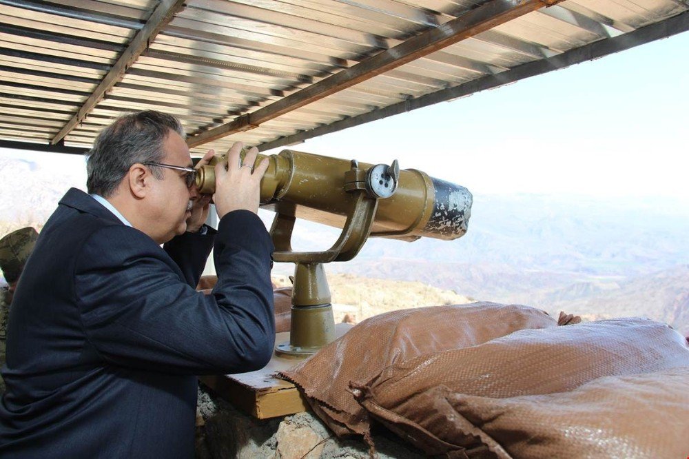 Şırnak Valisi Su, Askeri Üs Bölgelerini Ziyaret Etti