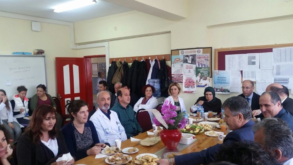 Altınova’da Öğretmenler Bengi İçin Toplandı