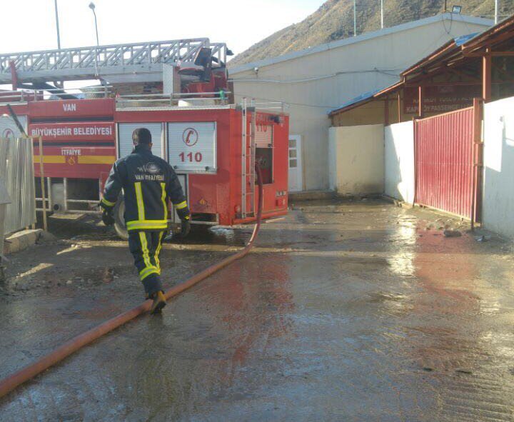 Kapıköy Sınır Kapısında Temizlik Çalışması