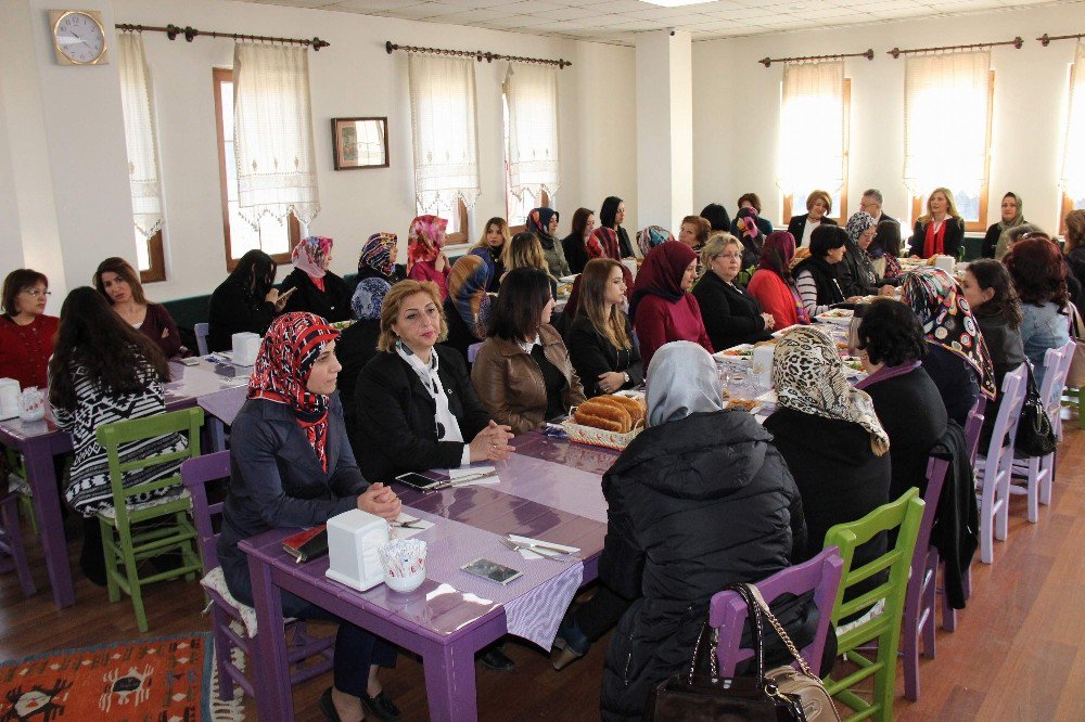 Yozgat Belediyesi 8 Mart’ta Kadınları Unutmadı