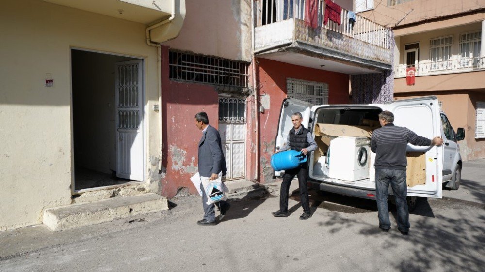 Adıyaman Belediyesi, Iraklı Türkmen Aileye Yardım Elini Uzattı