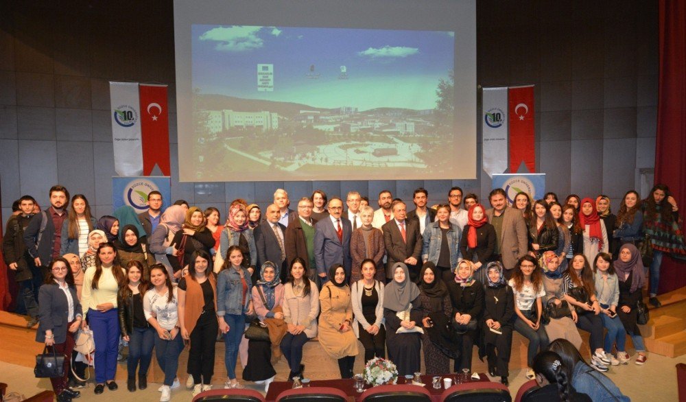 Düzce Üniversitesi Milli Şairimiz Mehmet Akif Ersoy’un Torununu Ağırladı