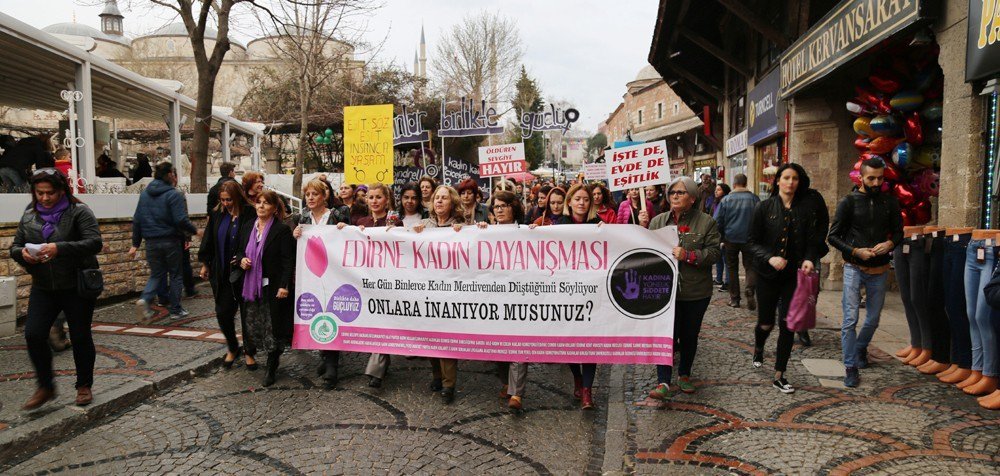 Kadınlar Günü’nde Seslerini Duyurdu